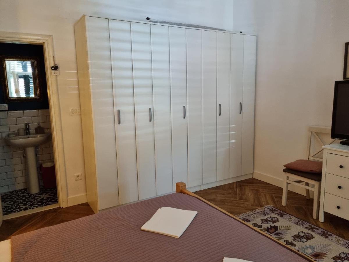 House Grabic Hotel Tivat Luaran gambar